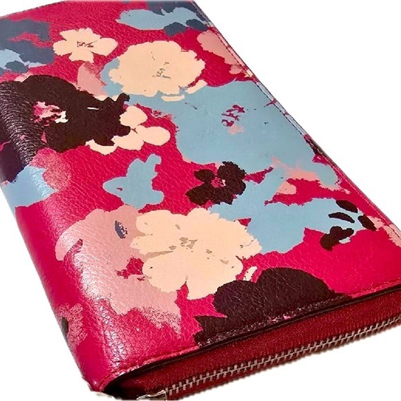 Halogen Floral Women's Wristlet Wallet - Picture 3 of 9